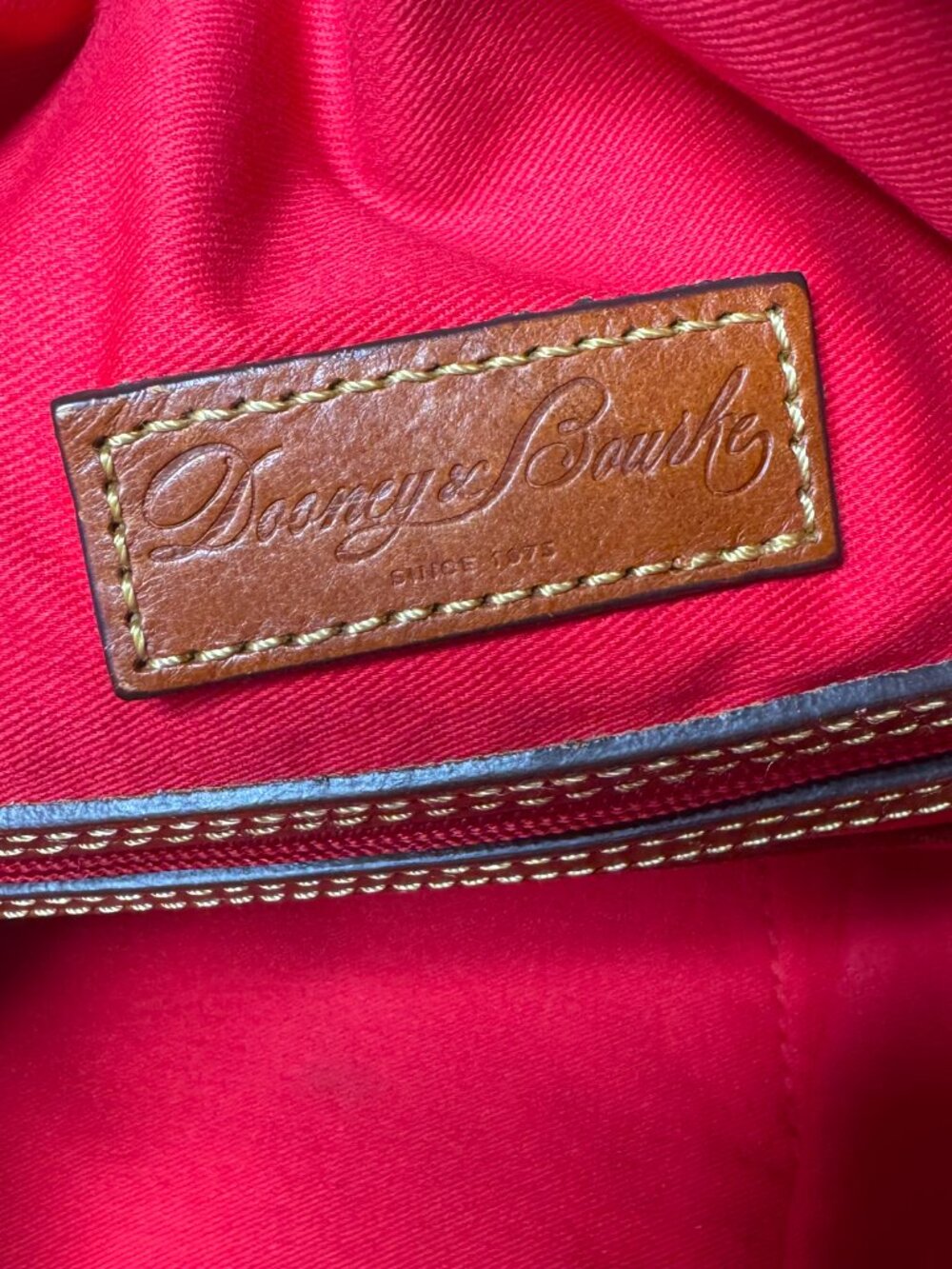 Dooney & Bourke Red Canvas Nylon Crossbody Bag Purse Leather Trim Adjustable - Picture 10 of 16